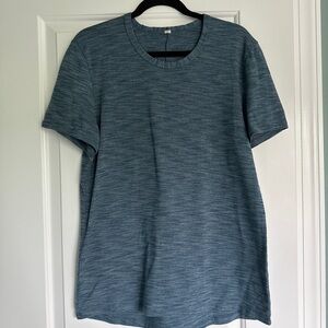 Lululemon T Shirt Men’s Heathered Blue